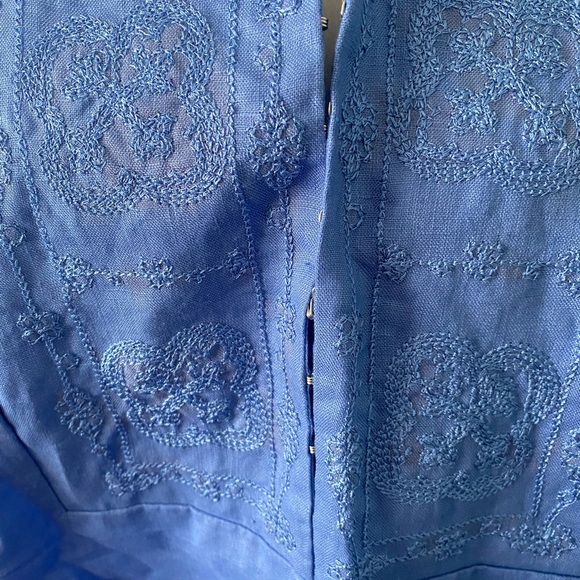 Irish Linen Edward Woman sleeveless blouse - Picture 2 of 12